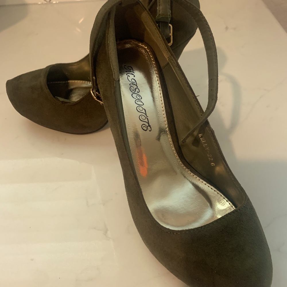 Khaki green 5 inch heel $12